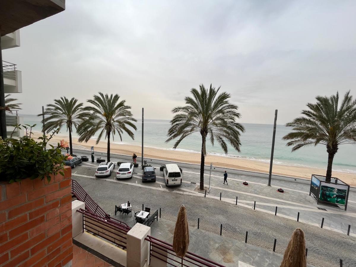 Appartamento T1 com vista mar a 1 minuto a pé da praia Sesimbra Esterno foto